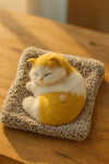 Sleeping Cat Plush Toy with Sound – Ultra-realistic pet toy cats that look like they’re peacefully napping, perfect as home décor or a stress-relief companion.